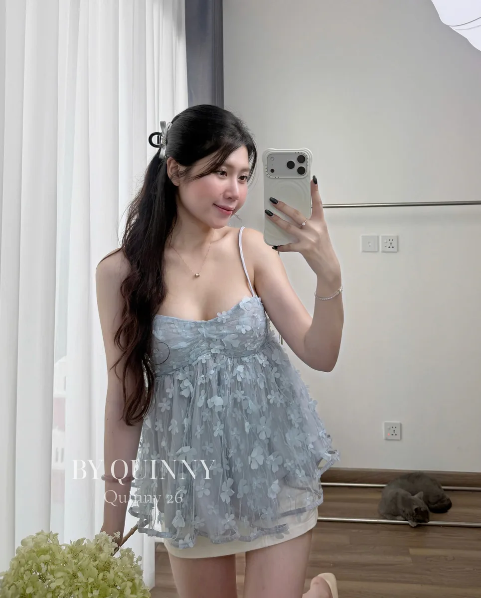 Quinny mặc